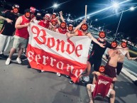 Foto: "Bonde serrano" Barra: Guarda Popular &bull; Club: Internacional