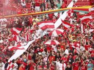 Foto: Barra: Guarda Popular • Club: Internacional