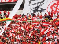 Foto: Barra: Guarda Popular • Club: Internacional