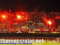 Foto: "bengalas" Barra: Guardia Roja • Club: Tiburones Rojos de Veracruz