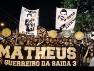 Foto: "Homenagem para Matheus Ricardo (Pimpão) e Neto do Consulado da GDA Bahia" Barra: Guerreiros do Almirante • Club: Vasco da Gama • País: Brasil