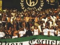 Foto: Barra: Holocausto Norte • Club: Once Caldas • País: Colombia