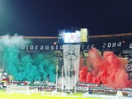 Foto: Barra: Holocausto Norte • Club: Once Caldas • País: Colombia