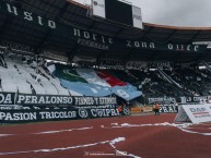 Foto: Barra: Holocausto Norte • Club: Once Caldas