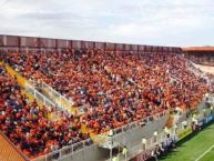 Foto: Barra: Huracan Naranja • Club: Cobreloa • País: Chile