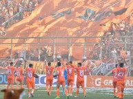 Foto: "Estadio Zorros Del Desierto, Calama, 2022" Barra: Huracan Naranja • Club: Cobreloa