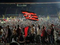 Foto: Barra: La 12 • Club: Alajuelense