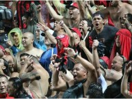 Foto: Barra: La 12 • Club: Alajuelense