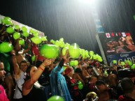 Foto: "Homenaje Chapecoense" Barra: La 12 • Club: Alajuelense