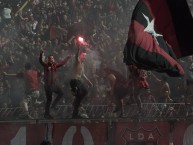 Foto: Barra: La 12 • Club: Alajuelense