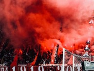 Foto: Barra: La 12 • Club: Alajuelense