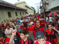 Foto: Barra: La 12 • Club: Alajuelense