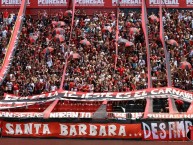 Foto: Barra: La 12 • Club: Alajuelense