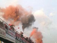 Foto: Barra: La 12 • Club: Alajuelense