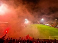 Foto: Barra: La 12 • Club: Alajuelense