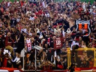 Foto: "De visitantes en Guatemala despues del TRIcampeonato manudo en centroamerica" Barra: La 12 &bull; Club: Alajuelense