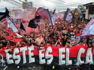 Foto: Barra: La 12 &bull; Club: Alajuelense