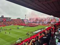 Foto: Barra: La 12 &bull; Club: Alajuelense