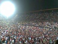 Foto: Barra: La 12 • Club: Alajuelense