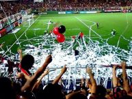 Foto: Barra: La 12 • Club: Alajuelense