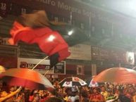 Foto: Barra: La 12 • Club: Alajuelense