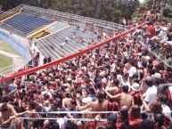 Foto: Barra: La 12 • Club: Alajuelense