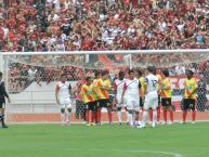 Foto: Barra: La 12 • Club: Alajuelense