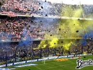 Foto: "Superclasico argentino en La Bombonera con hinchas visitantes" Barra: La 12 • Club: Boca Juniors • País: Argentina