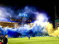 Foto: "telón en la popular de La 12 para Riquelme" Barra: La 12 • Club: Boca Juniors • País: Argentina