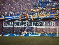 Foto: "NUNCA TE OLVIDES QUE VOS SOS DE LA B" Barra: La 12 • Club: Boca Juniors • País: Argentina