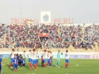 Foto: Barra: La 12 Tricolor • Club: C.A. Mannucci • País: Peru