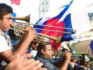 Foto: Barra: La 12 Tricolor • Club: C.A. Mannucci