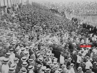 Foto: "Año 1929, estadio de River Plate" Barra: La Banda de Fierro 22 • Club: Gimnasia y Esgrima • País: Argentina