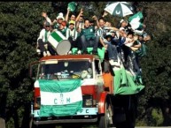 Foto: "HINCHADA - YENDO AL PARTIDO" Barra: La Banda de la Estacion • Club: Racing de Montevideo