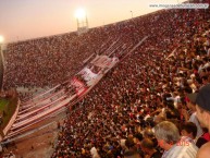 Foto: "Copa Libertadores 2015 vs Alianza Lima" Barra: La Banda de la Quema • Club: Huracán • País: Argentina