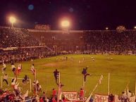 Foto: Barra: La Banda de la Quema • Club: Huracán