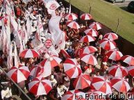 Foto: Barra: La Banda de la Quema • Club: Huracán