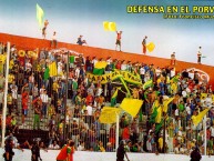 Foto: "en el porvenir, año 2005" Barra: La Banda de Varela &bull; Club: Defensa y Justicia