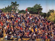 Foto: "en flandria, año 2004" Barra: La Banda de Villa Crespo &bull; Club: Atlanta