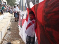 Foto: Barra: La Banda del Basurero • Club: Deportivo Municipal • País: Peru