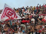 Foto: Barra: La Banda del Basurero • Club: Deportivo Municipal