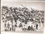 Foto: "La hinchada más antigua del Perú (Ex Barra Asociación Echa Muni)" Barra: La Banda del Basurero • Club: Deportivo Municipal • País: Peru