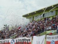 Foto: Barra: La Banda del Basurero • Club: Deportivo Municipal • País: Peru