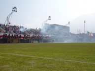 Foto: Barra: La Banda del Basurero • Club: Deportivo Municipal • País: Peru