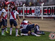 Foto: Barra: La Banda del Basurero • Club: Deportivo Municipal