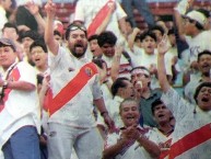 Foto: "Barrabas Capo De La Banda Del Basurero Años 90" Barra: La Banda del Basurero • Club: Deportivo Municipal • País: Peru