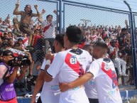 Foto: Barra: La Banda del Basurero • Club: Deportivo Municipal • País: Peru