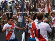 Foto: Barra: La Banda del Basurero • Club: Deportivo Municipal