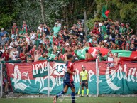 Foto: "Hinchada de Rampla en el Saroldi en la B Uruguaya 2023" Barra: La Banda del Camion • Club: Rampla Juniors • País: Uruguay