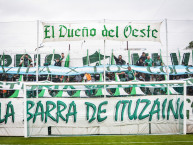 Foto: Barra: La Banda del León &bull; Club: Ituzaingó